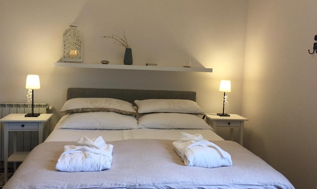 Mas De Mariette Bed & Breakfast Noves Exterior photo
